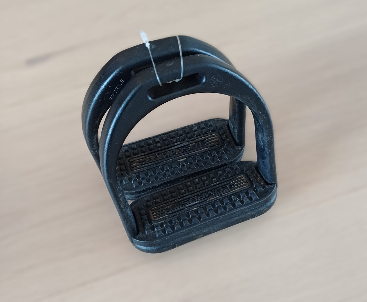 Etriers compositi noirs enfant