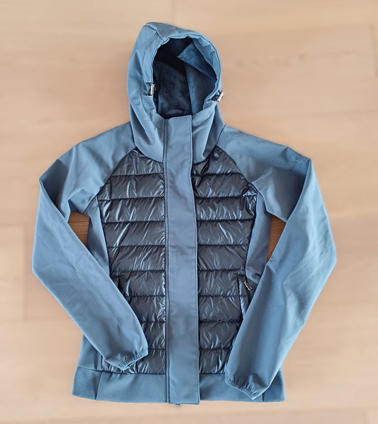 Felix Buhler lichtblauwe jas 10 jaar