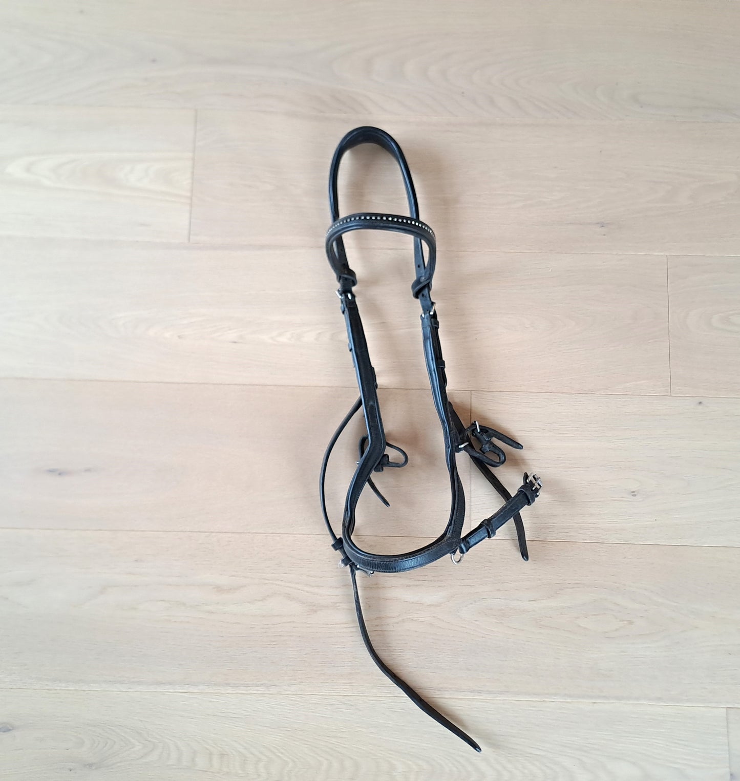 Zwarte volledige hoofdstel met strass steentjes