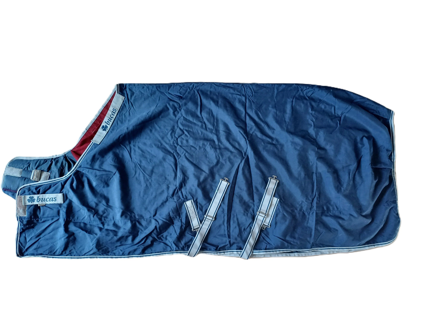 Bucas waterdichte dunne deken in marineblauw + bordeauxrood fleece op de rug 155cm