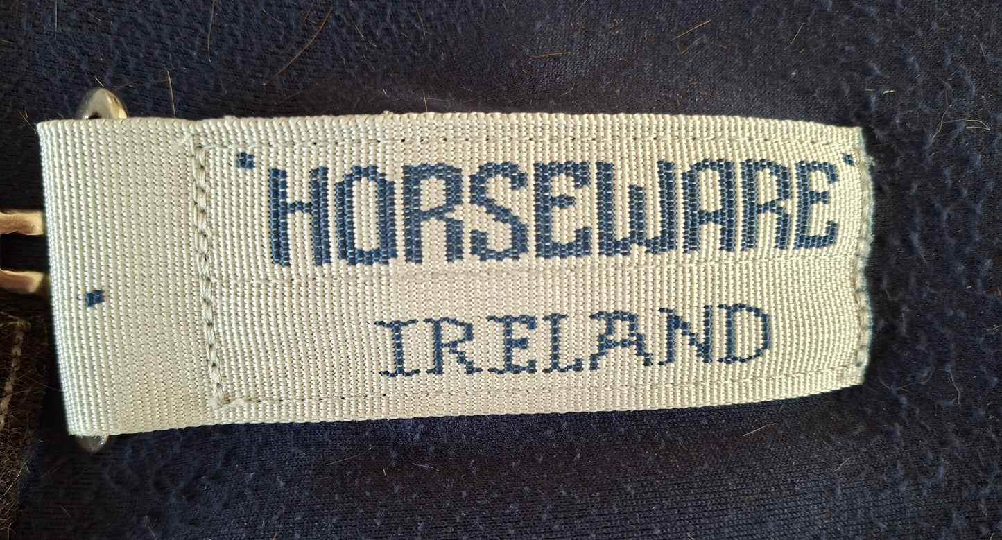 Couverture Polaire Horseware Amigo Jersey Marine 135 cm – Occasion