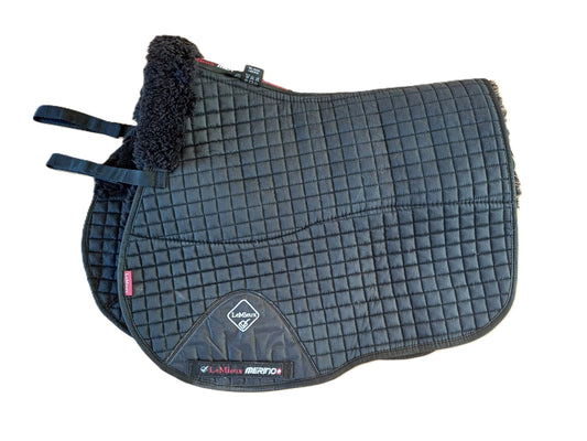 Lemieux Zwart Volledig Zadeldek + Geïntegreerde Schapenvacht Schokdemper